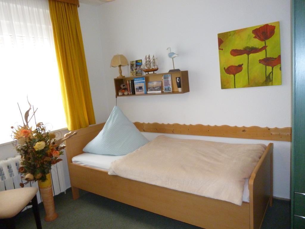 Pension Am Peeneufer Ug Wolgast Rum bild