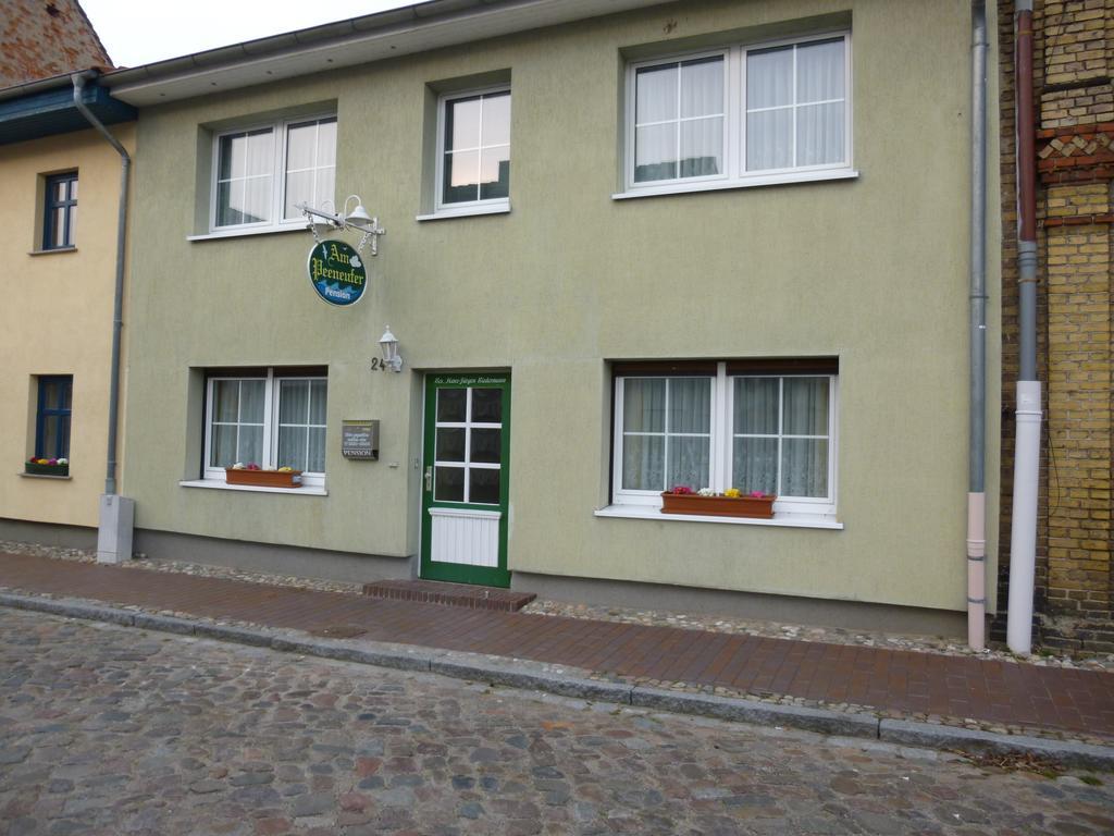 Pension Am Peeneufer Ug Wolgast Rum bild